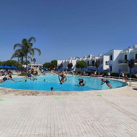 Hotel Resort Portoselvaggio Сант'Ізідоро Екстер'єр фото